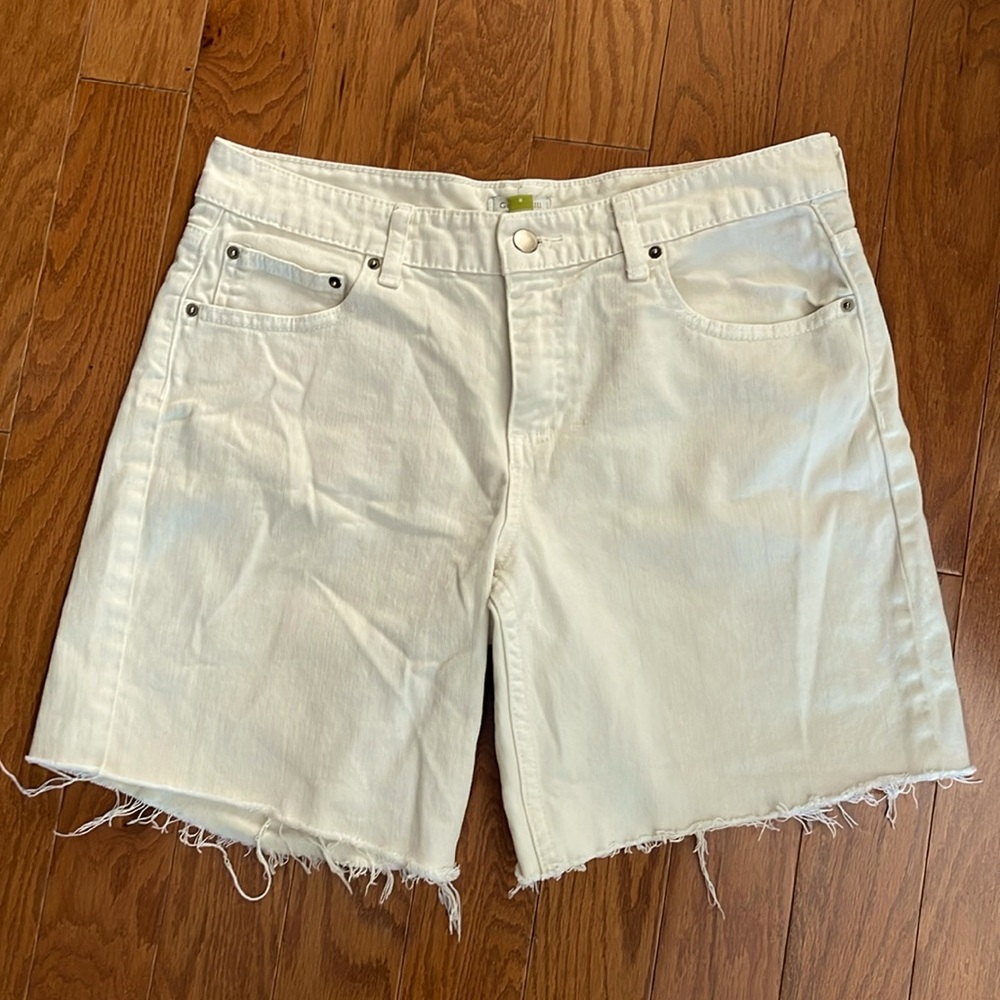 Garnet Hill Cream Denim Jean‎ Shorts 8